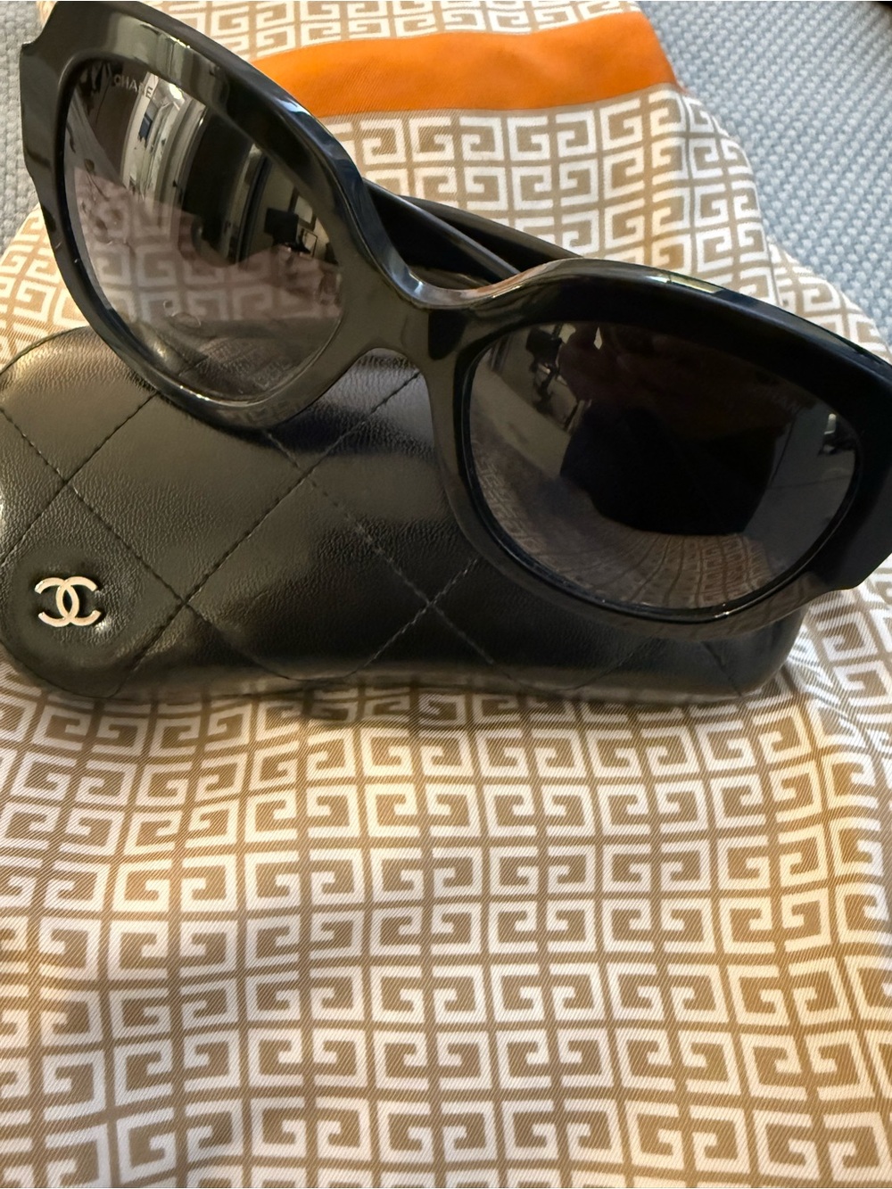 CHANEL Black Oversized Cat-Eye Sunglasses with Quilted Case
